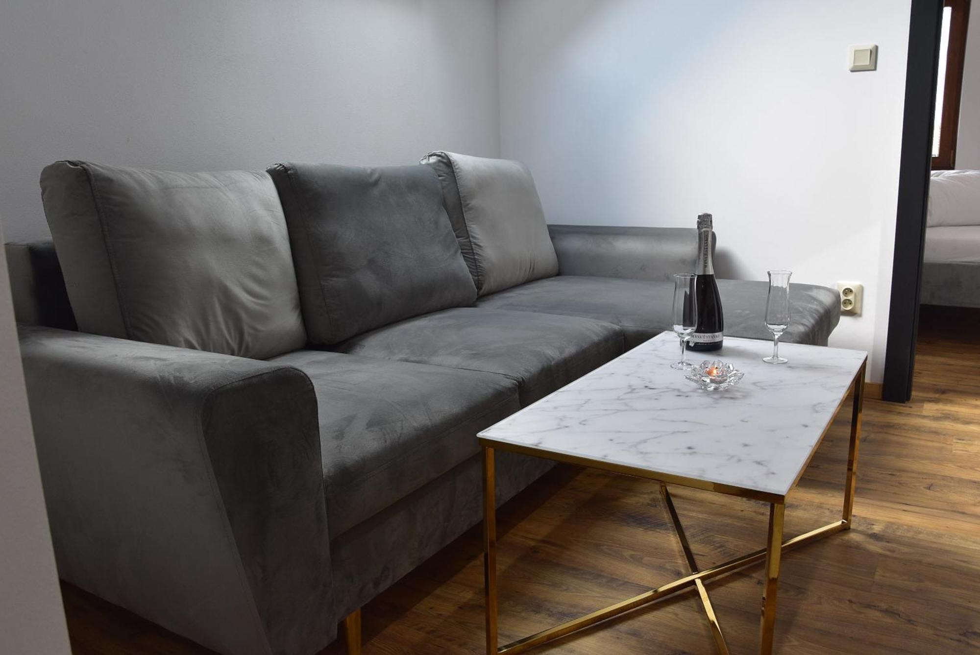 Apartmany Zakovce & Spa Vel'ka Lomnica Eksteriør billede